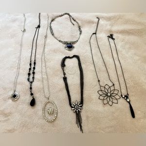 Costume jewelry necklaces lot of 7